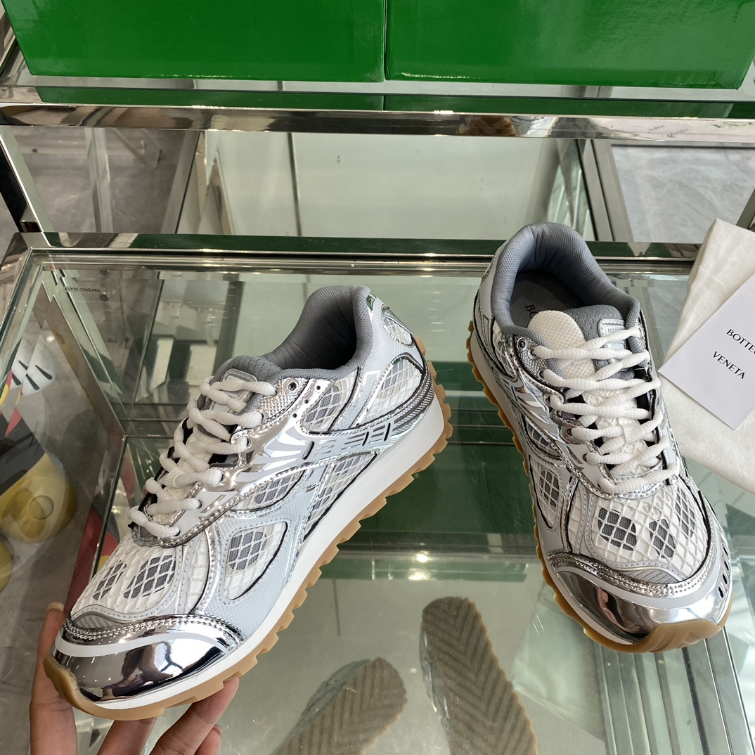Women's high heels